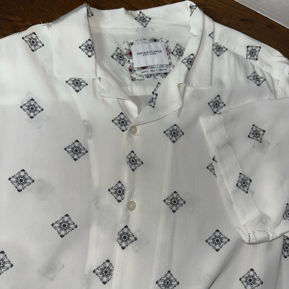 Denim & Flower Ricky Singh Mens Sz L Short Sleeve Button Up Shirt Diamond Tribal